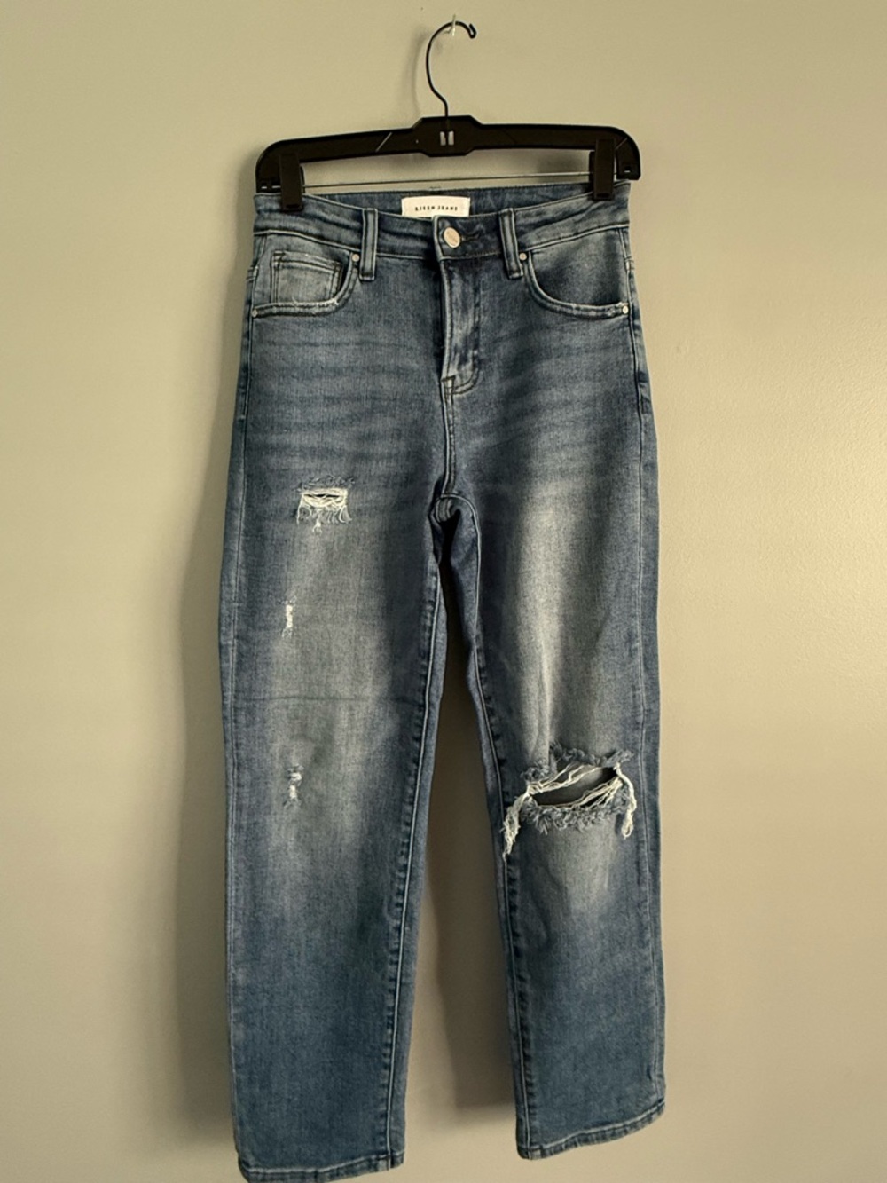 Risen high rise distressed  Sz 3 waist 26 inseam 29” Tall  Women’s Jeans EUC